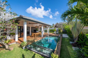 ATIN Bukit 4BR villa w pool fence